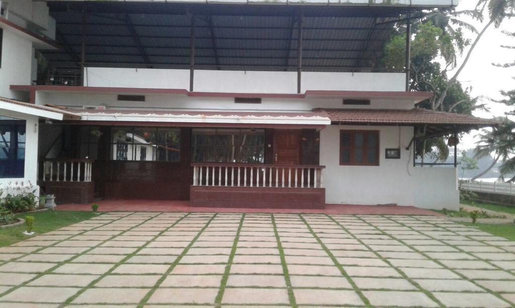 Nisarga Nirvana River House Mangalore Eksteriør billede