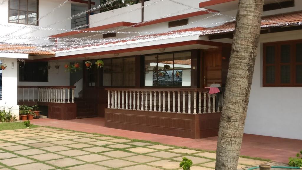 Nisarga Nirvana River House Mangalore Eksteriør billede