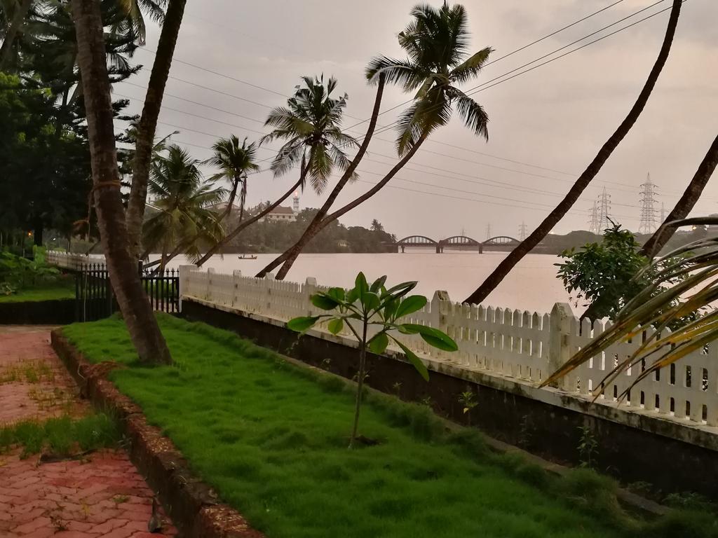 Nisarga Nirvana River House Mangalore Eksteriør billede