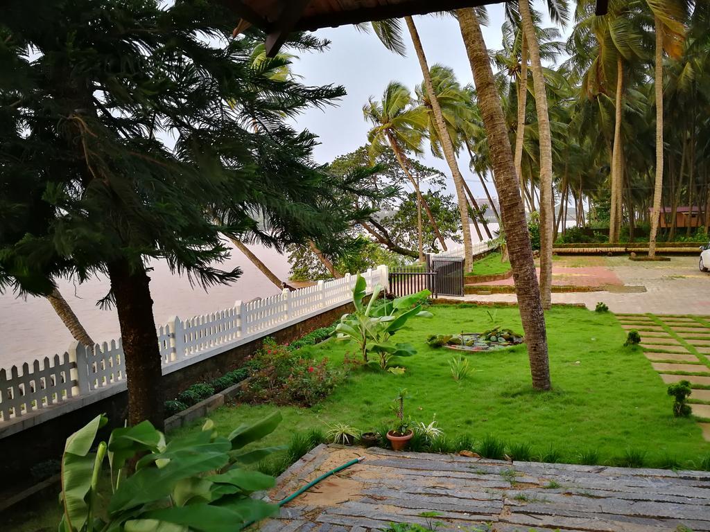 Nisarga Nirvana River House Mangalore Eksteriør billede