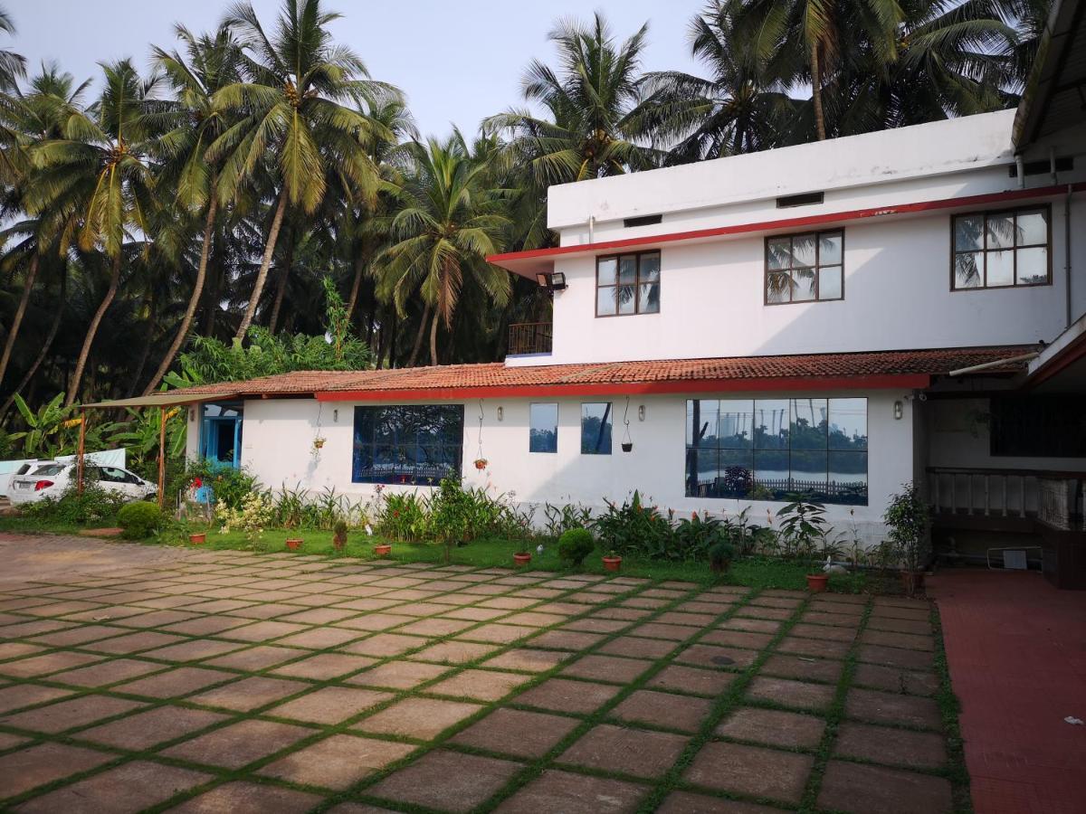 Nisarga Nirvana River House Mangalore Eksteriør billede