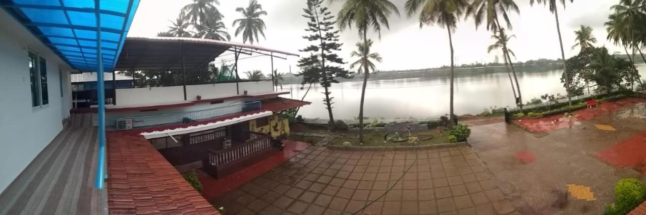Nisarga Nirvana River House Mangalore Eksteriør billede